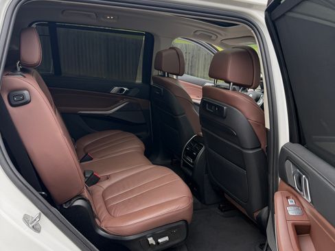 Used 2019 BMW X7 xDrive40i w/ Premium Package image 14