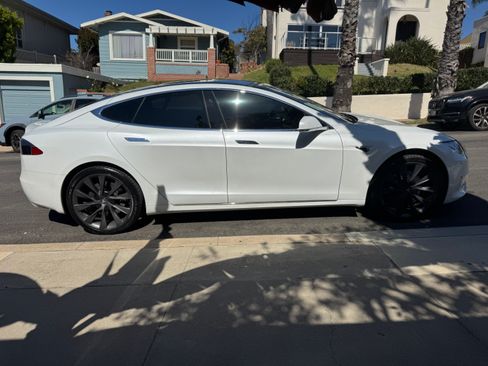 Used 2018 Tesla Model S P100D image 5