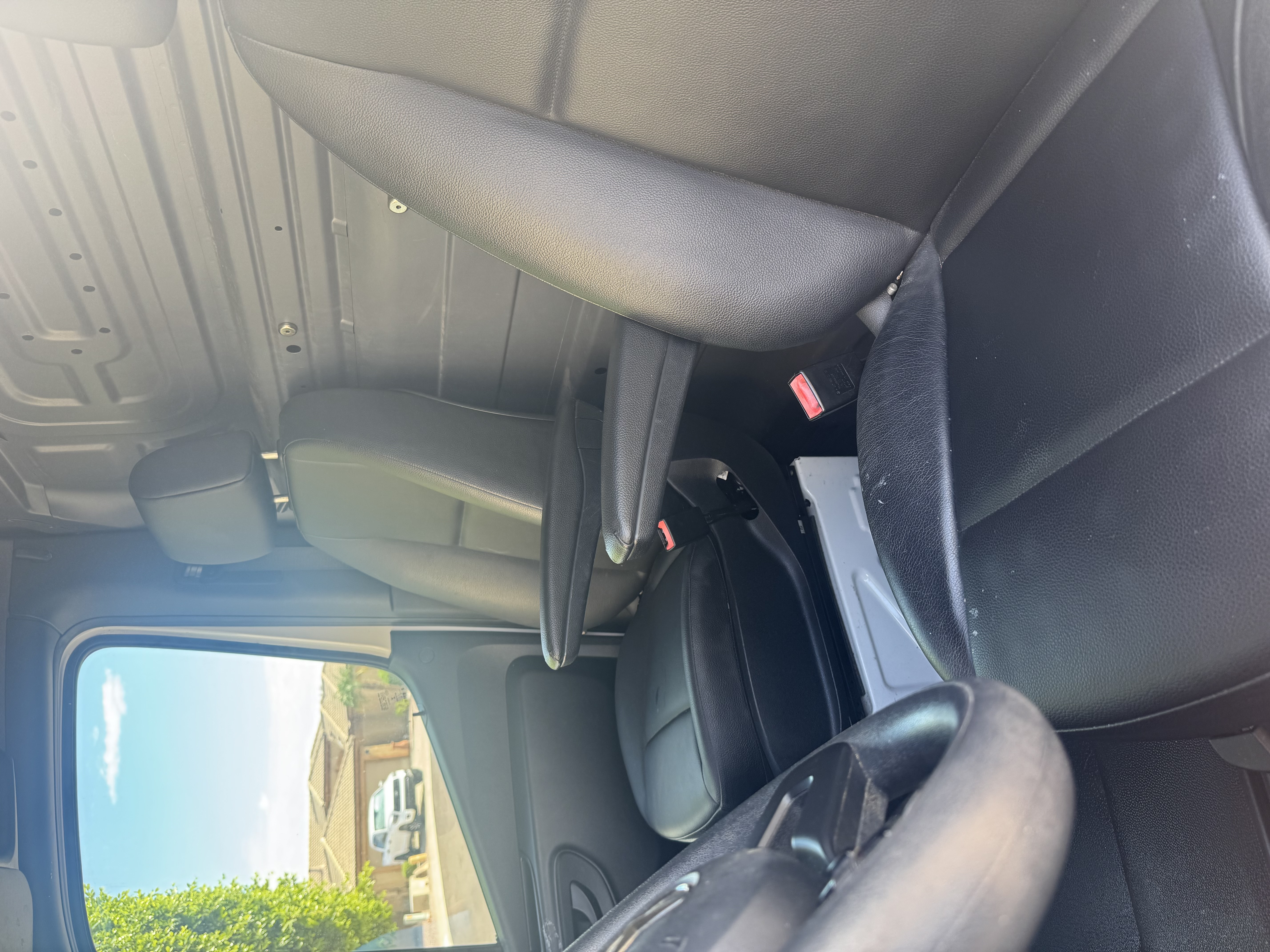 Used 2021 Mercedes-Benz Sprinter 2500 image 11
