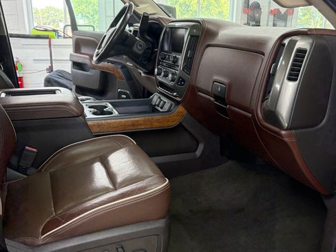 Used 2016 Chevrolet Silverado 2500 High Country w/ Duramax Plus Package AWD/4WD image 8