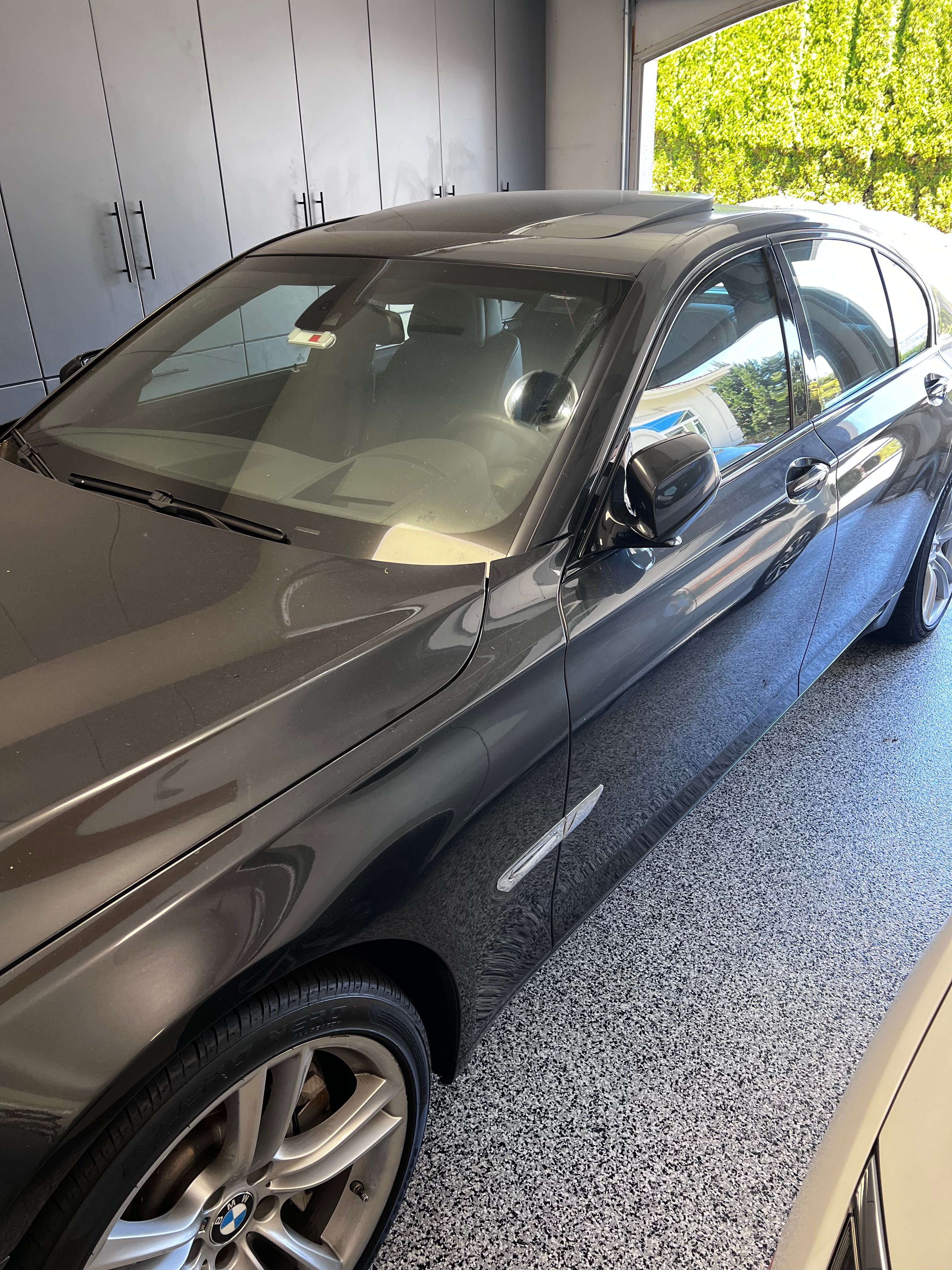 Used 2011 BMW 750i RWD image 6