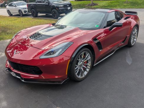 Used 2015 Chevrolet Corvette Z06 w/ 2LZ Preferred Equipment Group image 1