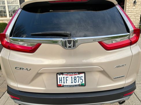 Used 2018 Honda CR-V Touring image 6