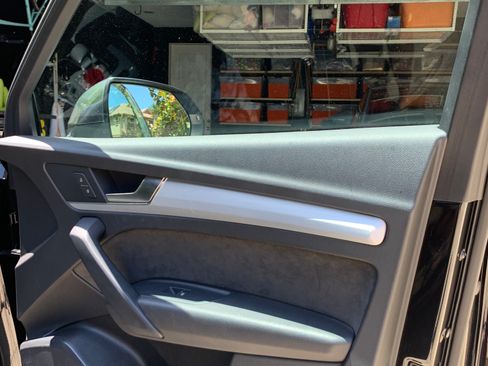 Used 2020 Audi SQ5 Premium image 16