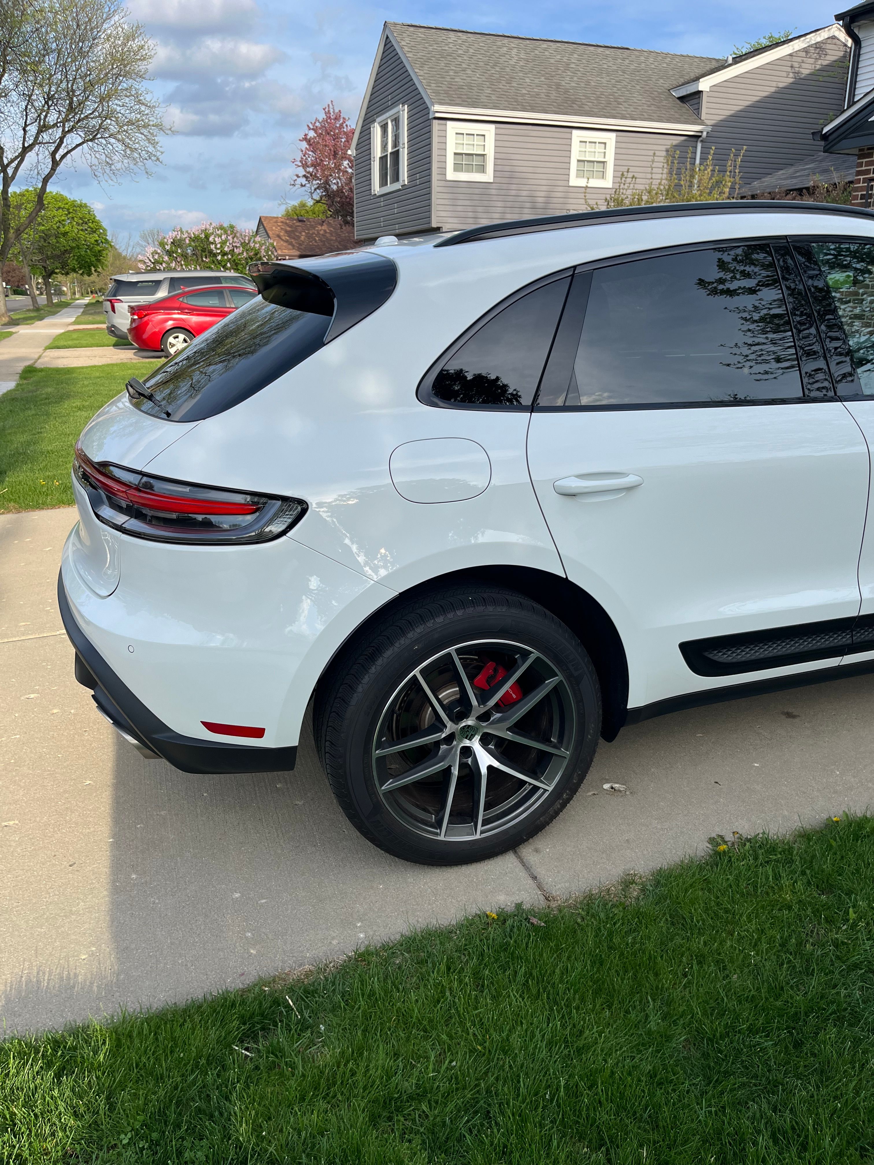 Used 2025 Porsche Macan S AWD/4WD image 12
