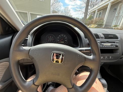 Used 2005 Honda Civic VP image 9