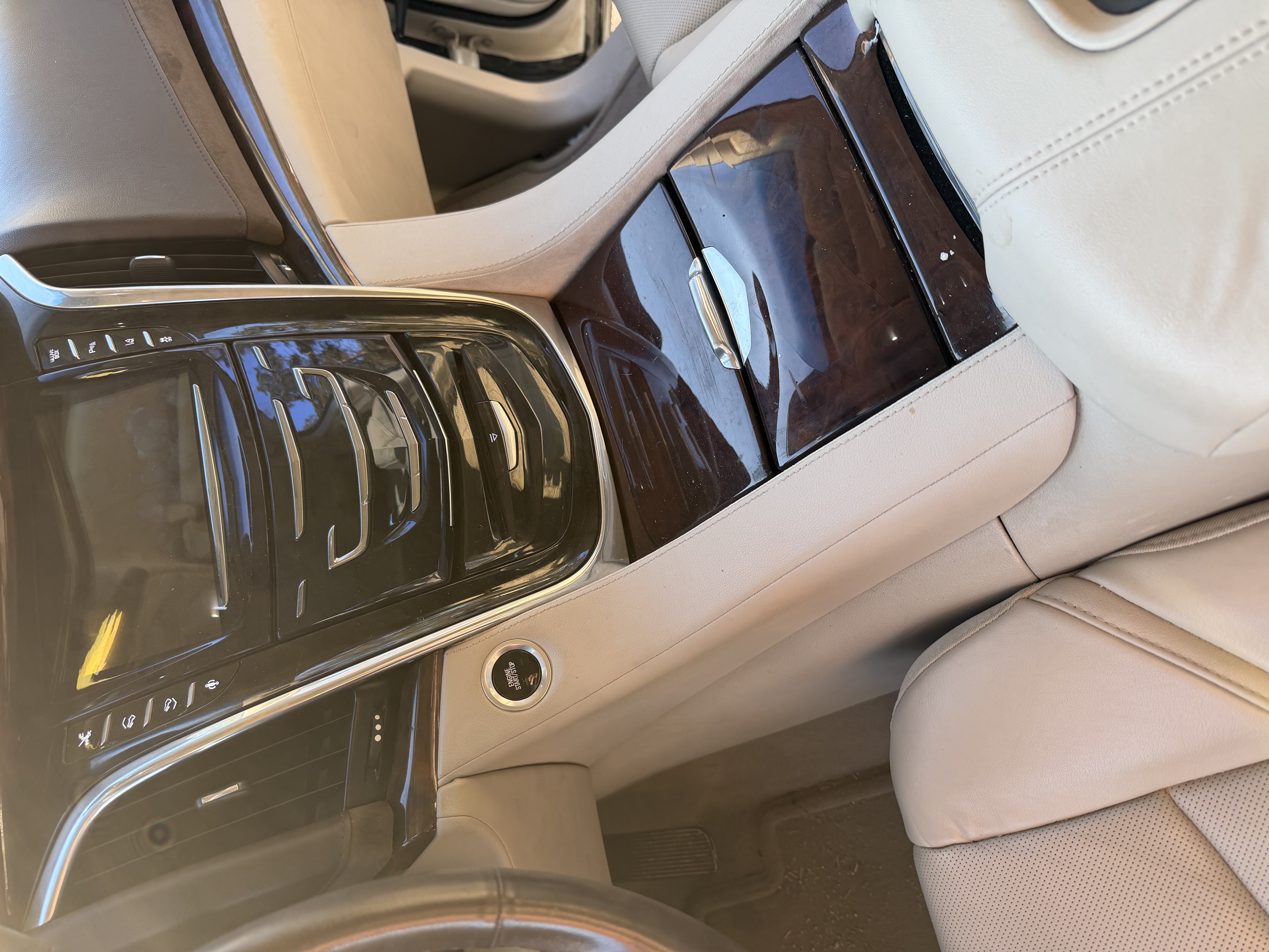 Used 2015 Cadillac Escalade ESV Premium AWD/4WD image 23