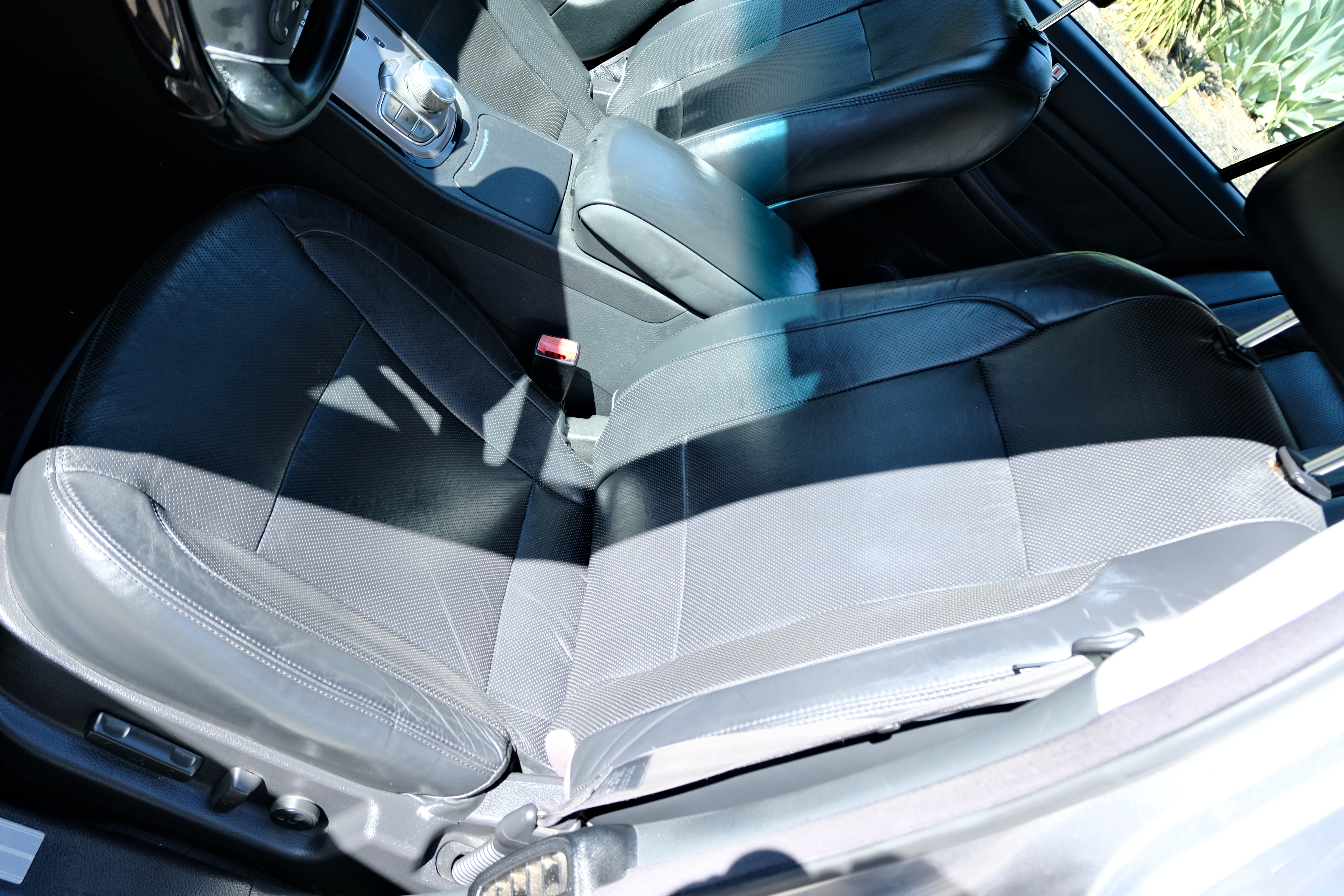 Used 2012 Hyundai Genesis 4.6 RWD image 15
