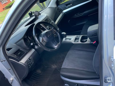 Used 2013 Subaru Legacy 2.5i Premium image 17