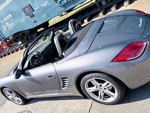 Used 2010 Porsche Boxster S image 12