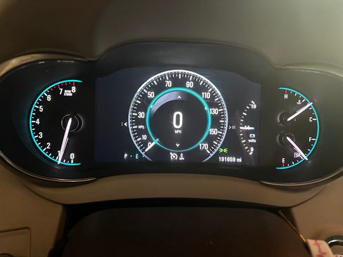 Used 2016 Buick LaCrosse Leather w/ Experience Buick Package FWD image 9