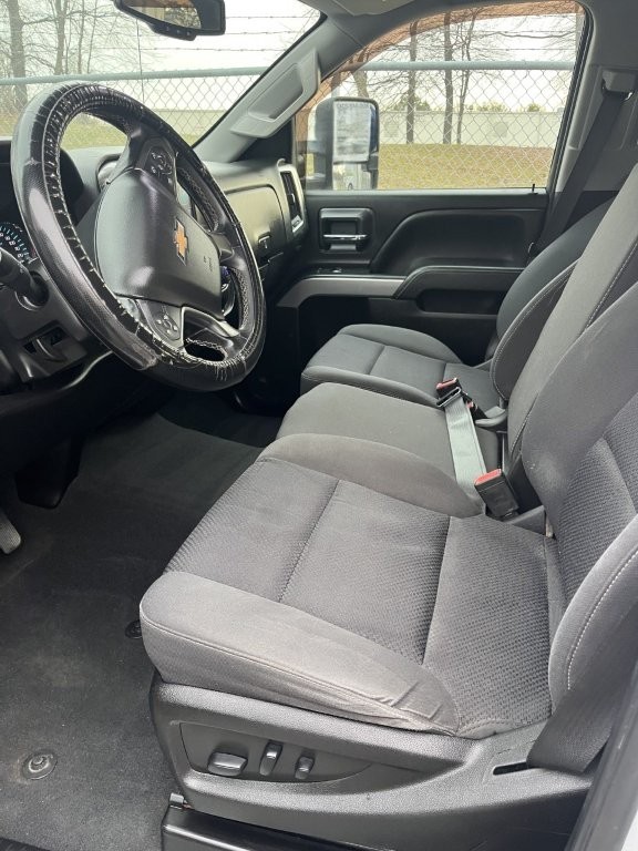 Used 2019 Chevrolet Silverado 2500 LT w/ LT Convenience Package AWD/4WD image 6