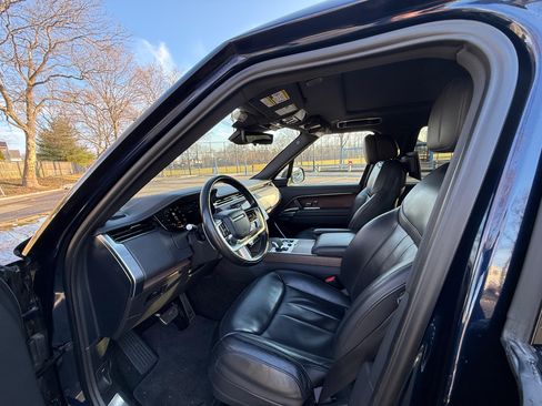 Used 2023 Land Rover Range Rover Long Wheelbase Autobiography image 21