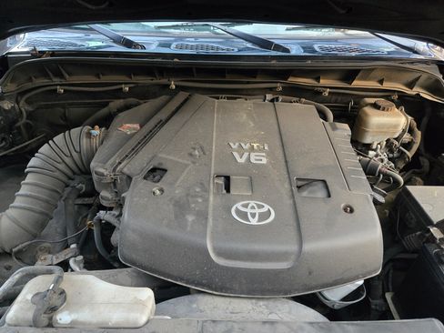 Used 2008 Toyota FJ Cruiser 4WD image 8