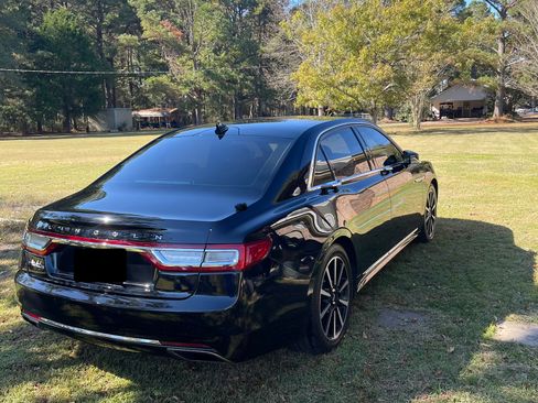 Used 2020 Lincoln Continental Reserve w/ Rear Seat Amenities Package image 6