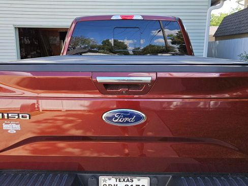 Used 2017 Ford F150 Lariat image 4