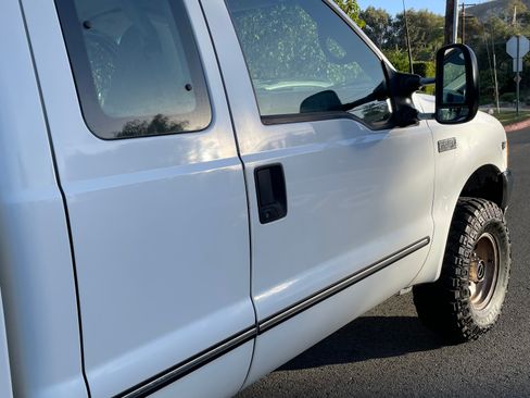 Used 1999 Ford F250 4x4 SuperCab Super Duty image 8