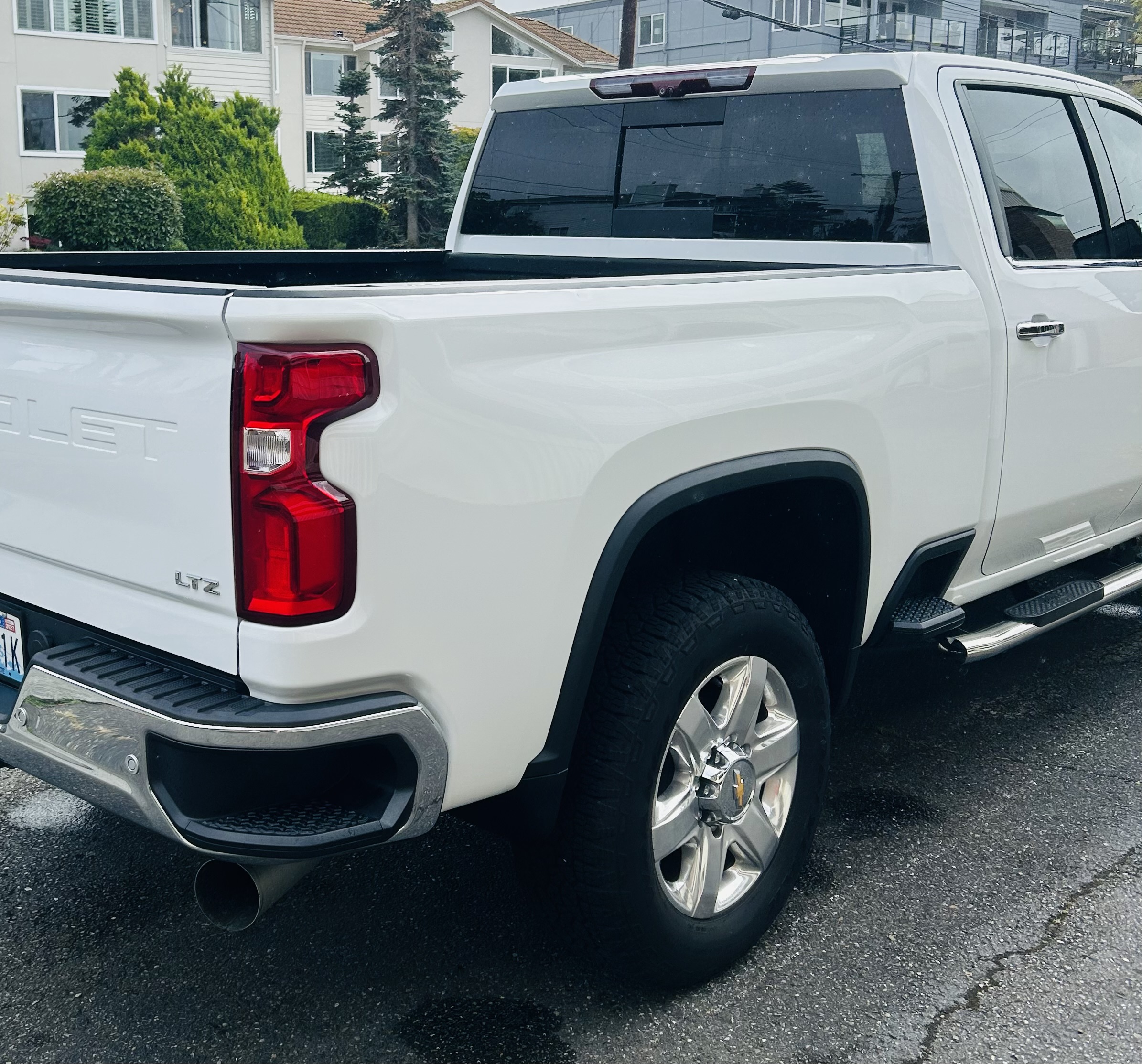 Used 2023 Chevrolet Silverado 2500 LTZ w/ LTZ Premium Package AWD/4WD image 6