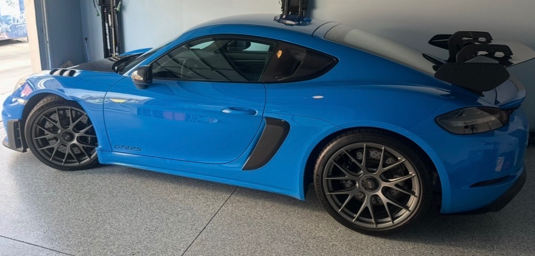Used 2025 Porsche 718 Cayman GT4 RS RWD image 6