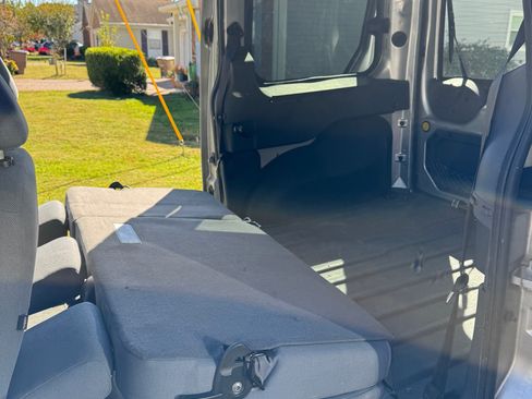 Used 2012 Ford Transit Connect XLT Premium image 16