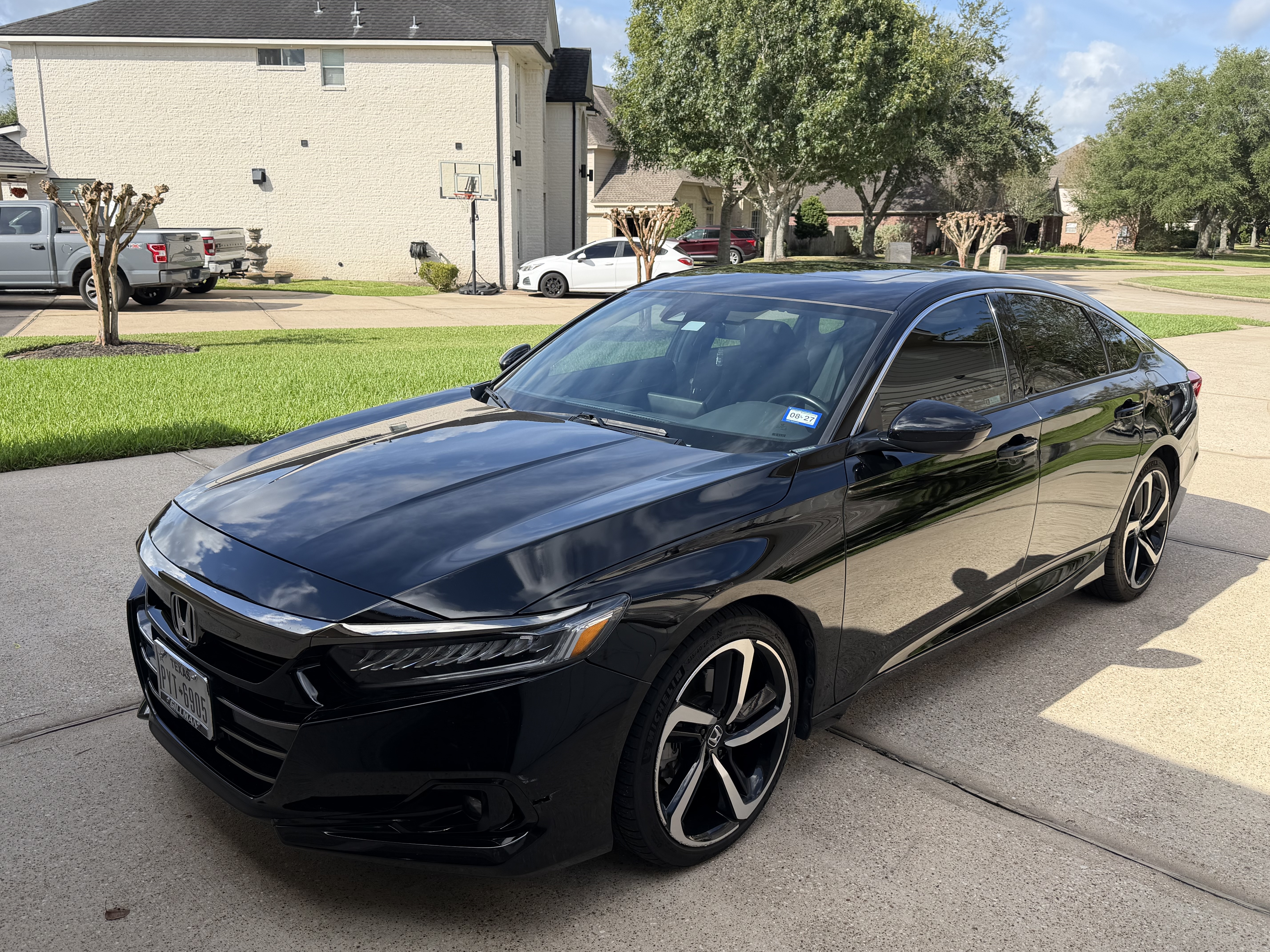 Used 2021 Honda Accord Sport image 1