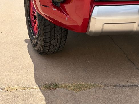 Used 2017 Toyota 4Runner TRD Off-Road Premium AWD/4WD image 21