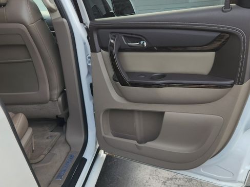 Used 2016 GMC Acadia Denali image 9