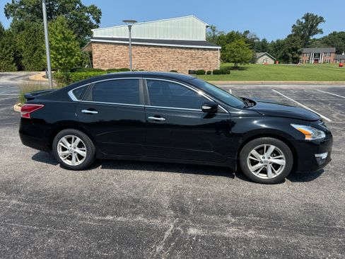 Used 2013 Nissan Altima 2.5 SL FWD image 1