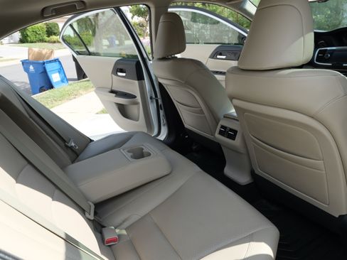 Used 2013 Honda Accord EX-L image 29