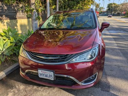 Used 2018 Chrysler Pacifica Touring-L