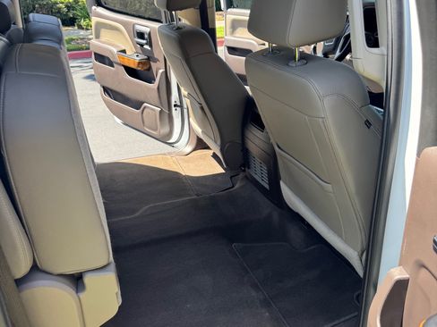 Used 2017 GMC Sierra 1500 SLT image 6