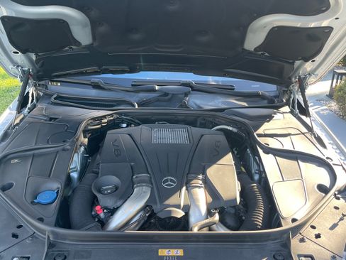 Used 2017 Mercedes-Benz S 550 Sedan image 21