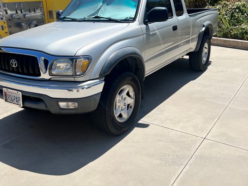 Used 2001 Toyota Tacoma 4x4 Xtracab V6 image 7