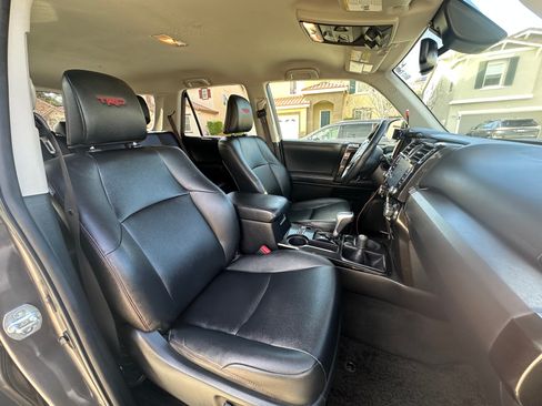 Used 2021 Toyota 4Runner TRD Off-Road Premium image 13