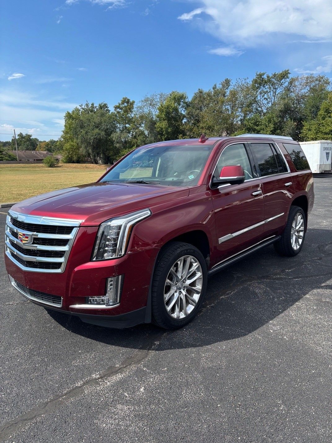Used 2017 Cadillac Escalade Premium Luxury AWD/4WD image 1