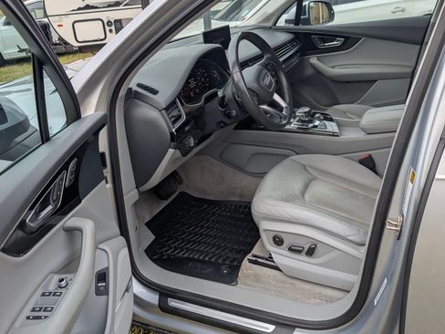 Used 2017 Audi Q7 3.0T Premium Plus image 6