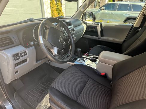 Used 2013 Toyota 4Runner SR5 image 6
