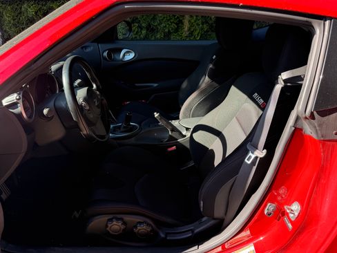 Used 2012 Nissan 370Z NISMO RWD image 2