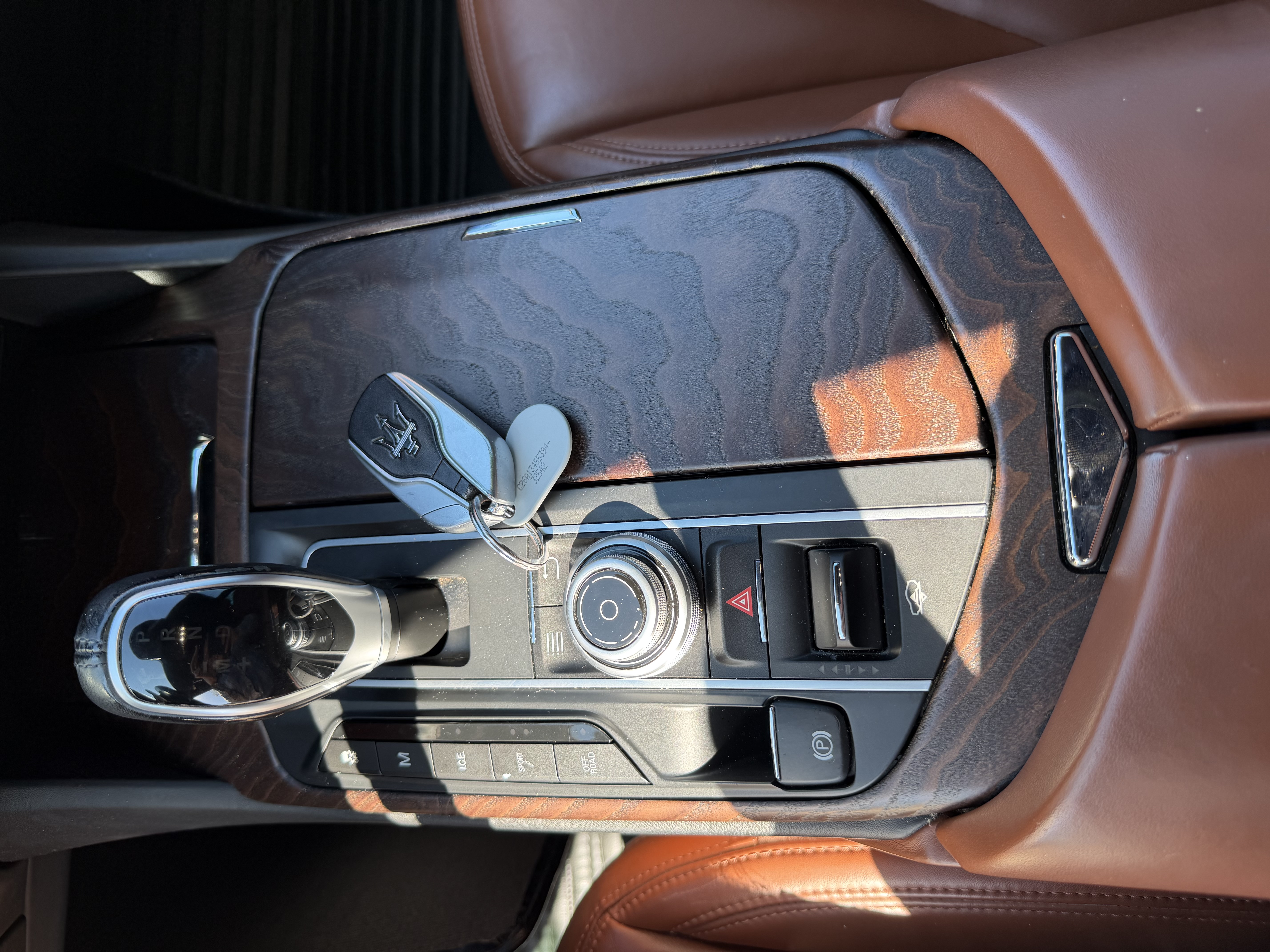 Used 2018 Maserati Levante S AWD/4WD image 15