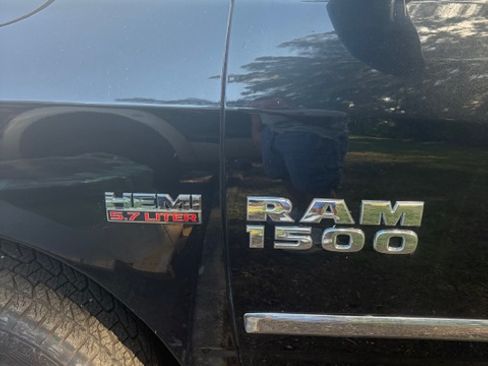 Used 2017 RAM 1500 ST w/ SXT Appearance Group image 2