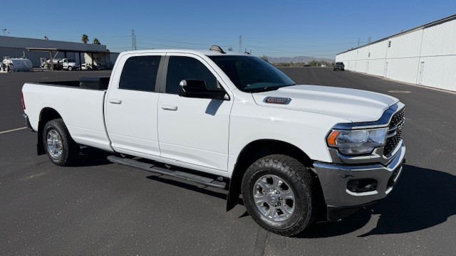 Used 2022 RAM 3500 Big Horn w/ Level A Equipment Group AWD/4WD image 2
