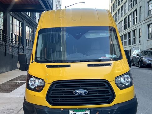Used 2019 Ford Transit 250 148 High Roof Extended RWD image 1