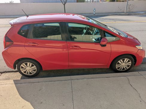 Used 2015 Honda Fit LX image 4