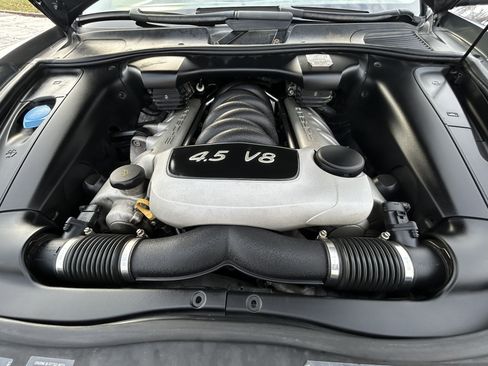Used 2004 Porsche Cayenne S image 14
