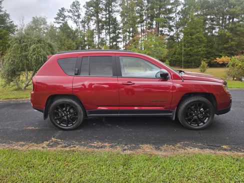 Used 2015 Jeep Compass Sport w/ Power Value Group image 2