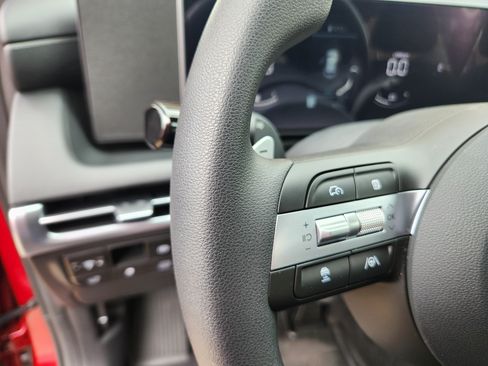 Used 2025 Hyundai Tucson Blue image 19