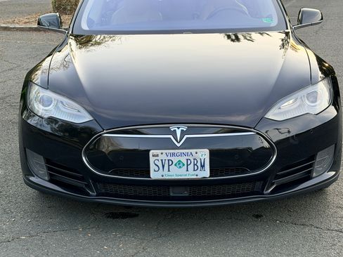 Used 2016 Tesla Model S 70D image 10