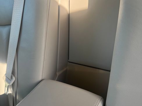 Used 2009 Cadillac DTS image 21