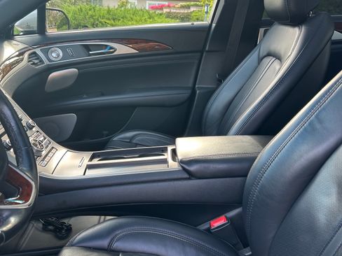 Used 2018 Lincoln MKZ Reserve w/ Luxury Package AWD/4WD image 8