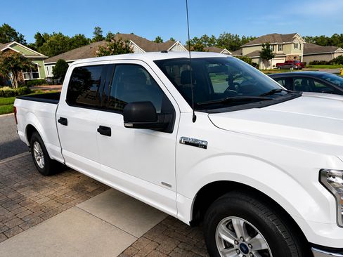 Used 2015 Ford F150 XLT w/ Equipment Group 301A Mid RWD image 2